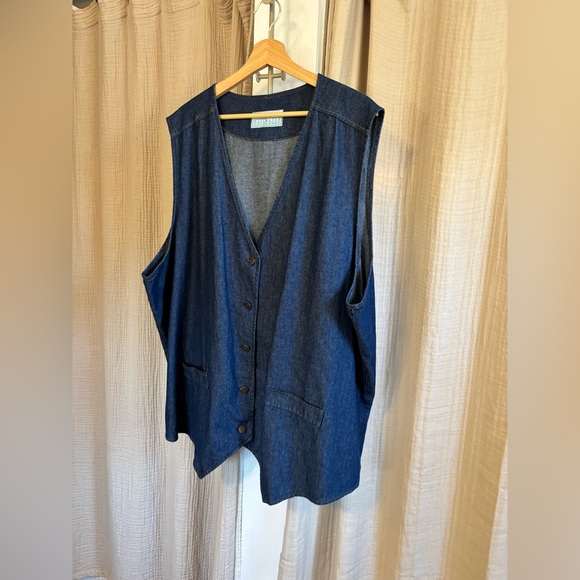 Vintage Denim Vest- 24W PLUS - Picture 2 of 9